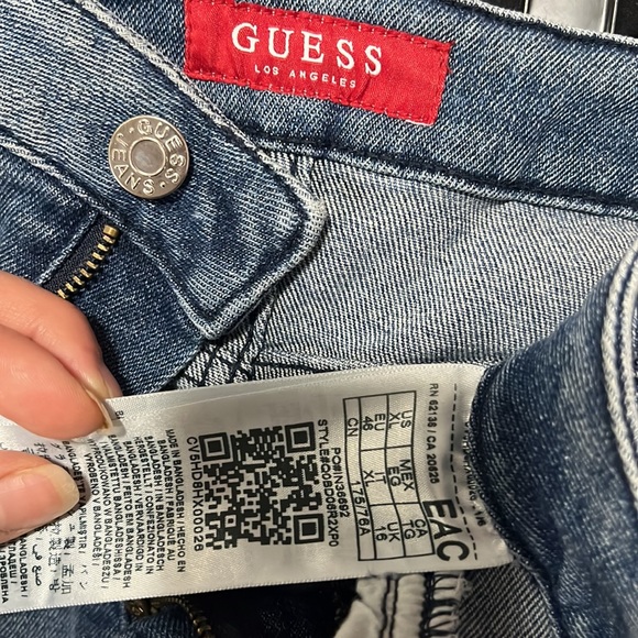 Excellent condition Guess Jean Skirt  - size XL - Picture 3 of 3